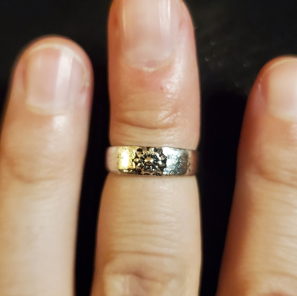 NWOT Silver Toe Ring - Picture 2 of 5